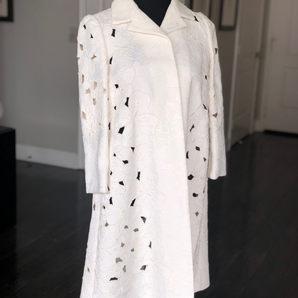 Dolce & Gabbana  white Trench made in Italy